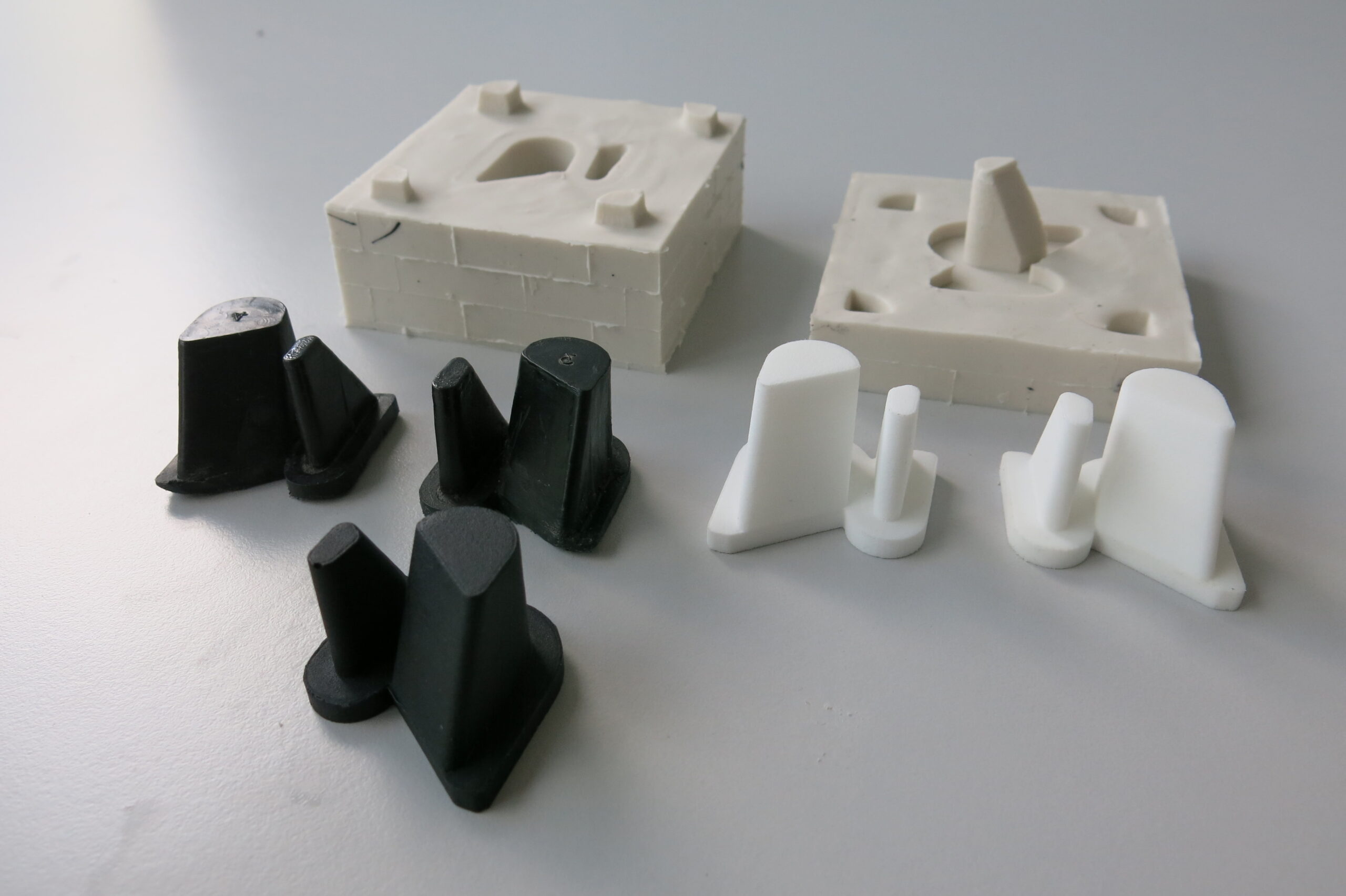 Urethane Casting versus Plastic Injection Moulding