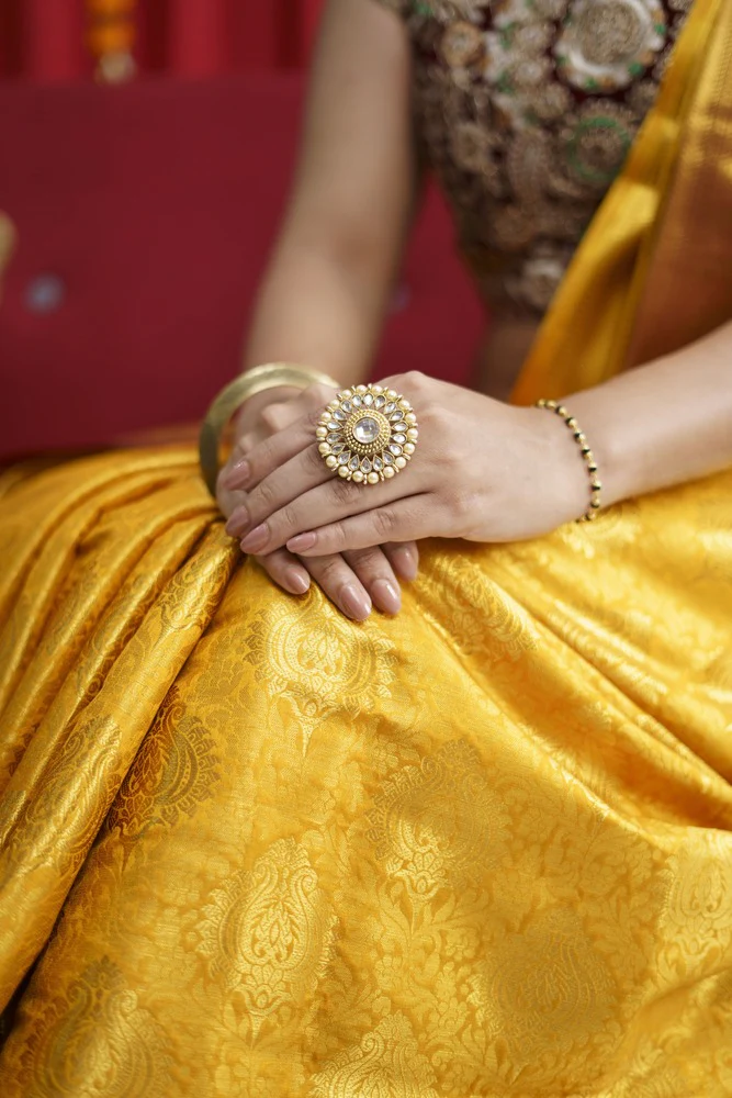 Tips On How To Take Care And Maintain Your Linen Sarees